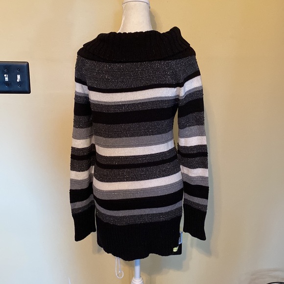 WHBM sweater - Picture 7 of 11